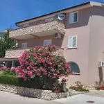 Mira Apartment Baska (Krk)