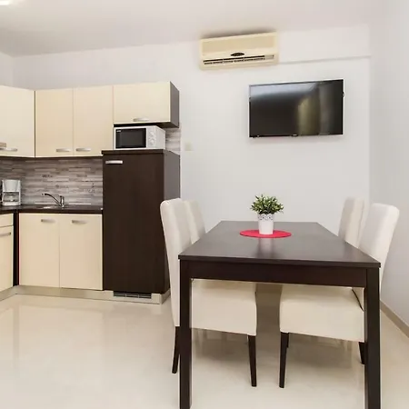Mira Apartamento Baška