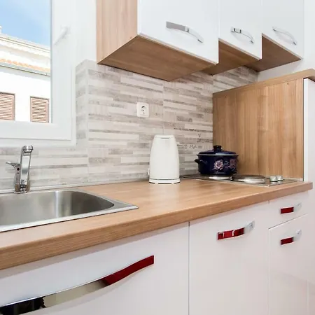 Mira Apartment *