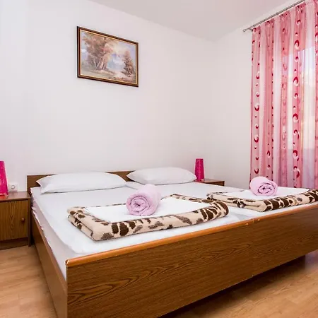 Mira Apartmán Baška